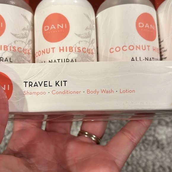 Dani Naturals set - Picture 8 of 8